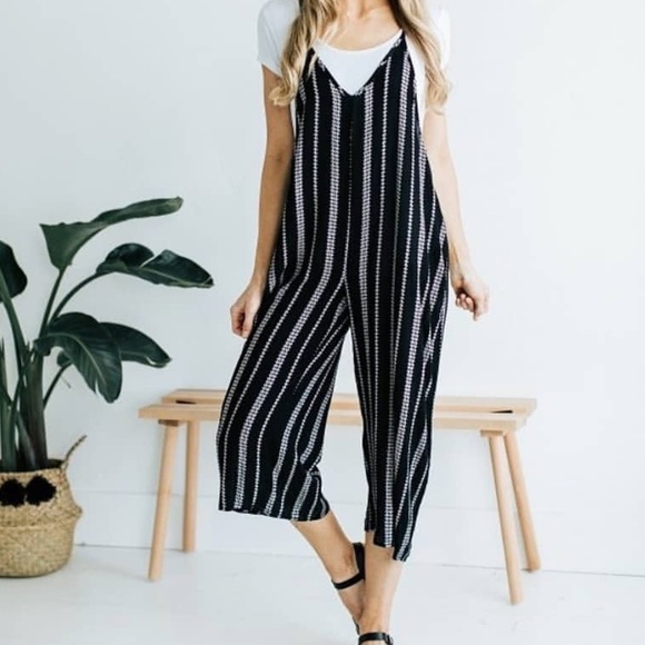 Brickyard Buffalo Pants - MAKE AN OFFER‼️Brickyard Buffalo Romper Size M